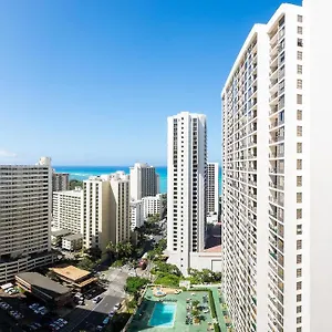 Hawaiian Sun Holidays Hotel